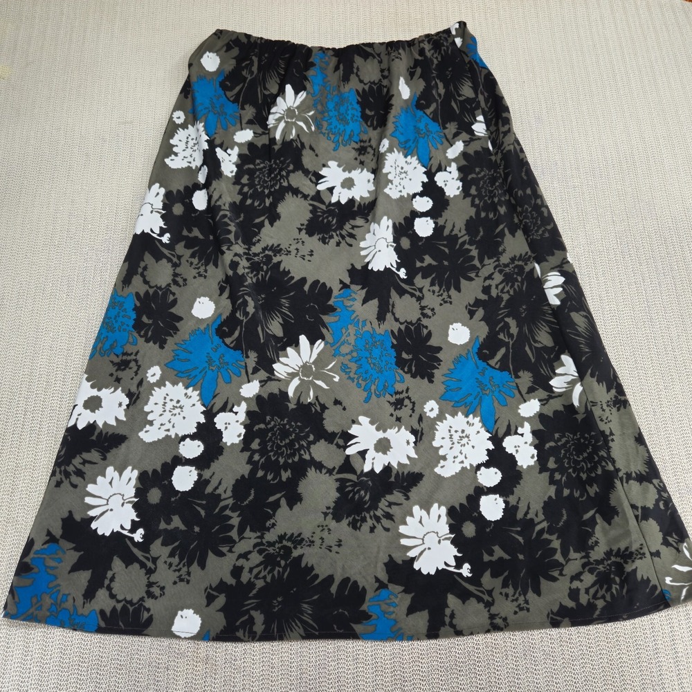 Cato Midi Flare Skirt Womens Size 14/16 Black Blue Gray White Floral‎